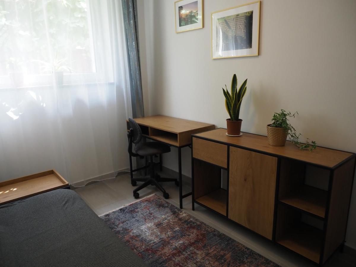 Adobe Apartment - Przytulny I Free Parking วรอตซวาฟ ภายนอก รูปภาพ