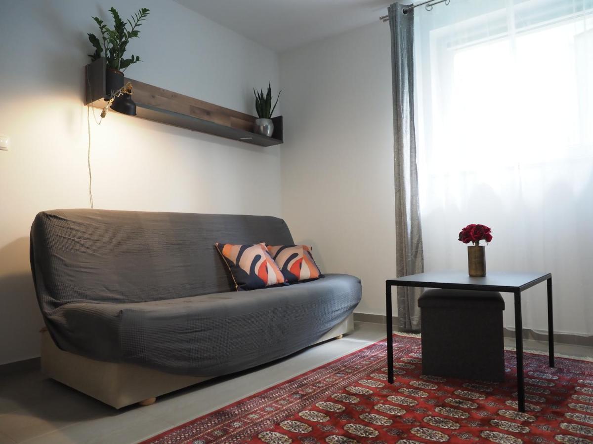 Adobe Apartment - Przytulny I Free Parking วรอตซวาฟ ภายนอก รูปภาพ